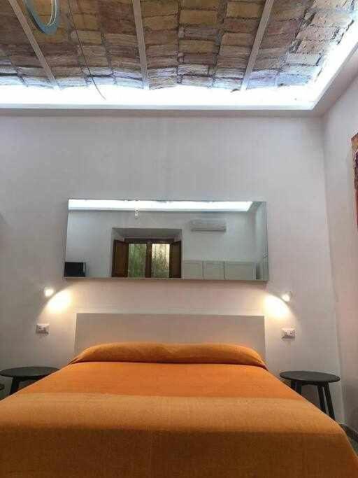 Rhome Away Tittoni Rom