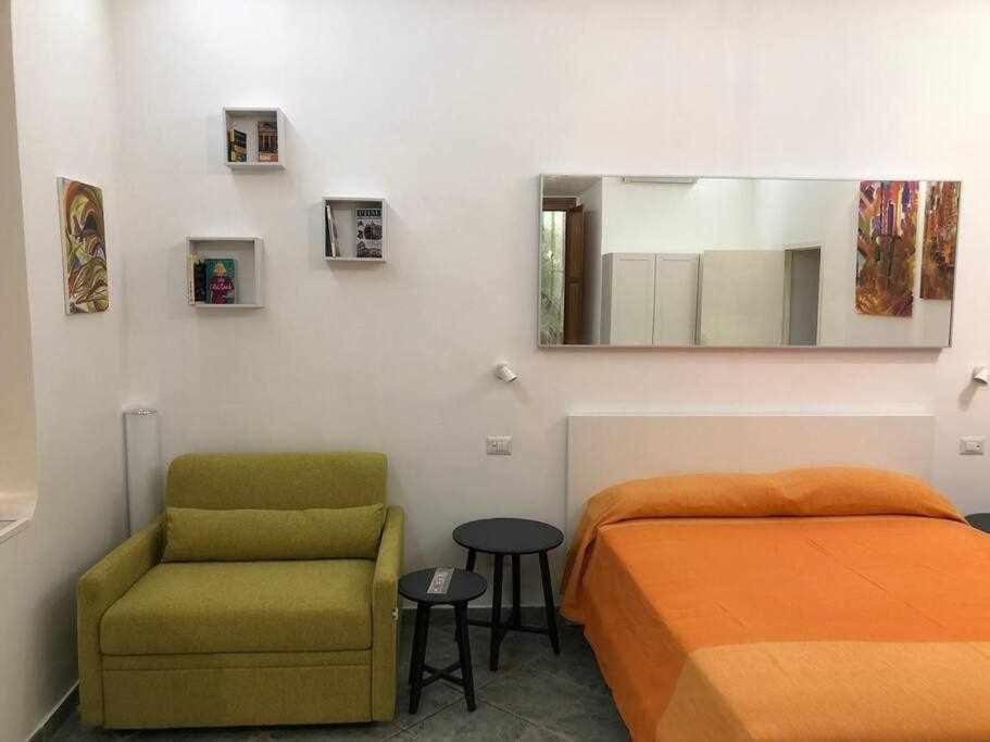 Rhome Away Tittoni *
